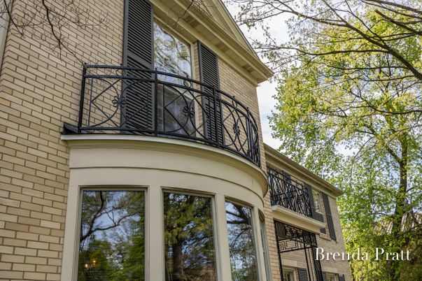Exterior, Facade, None