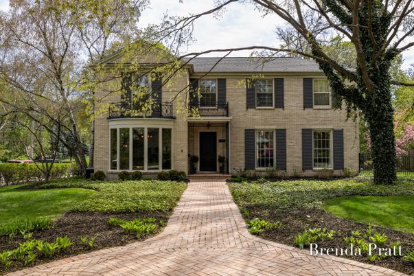 Exterior, Facade, Brick Facade, Georgian
