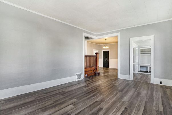 Empty room, Interior, Pendant Lights, Wood Texture Flooring