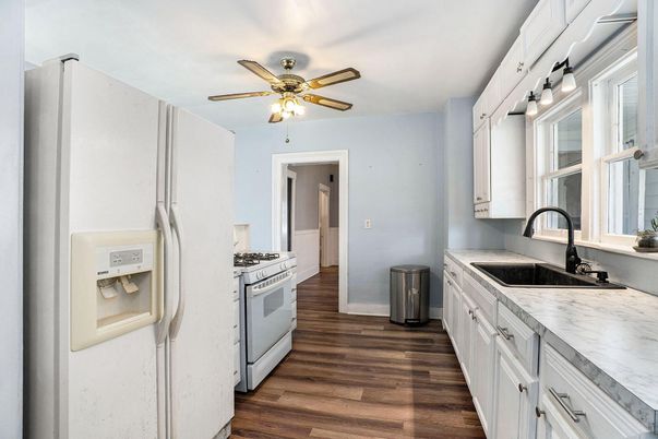 Interior, Kitchen, Wood Texture Flooring