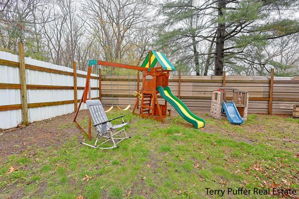 Backyard, Exterior, Playground