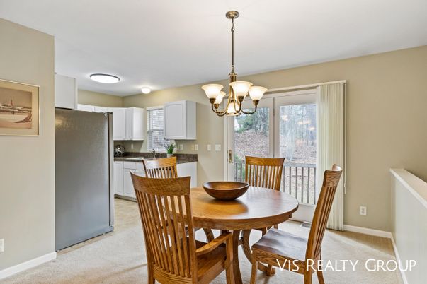 Chandelier, Dining room, Interior, Kitchen