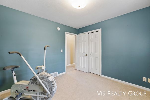 Empty room, Fitness Equipment, Interior