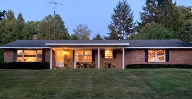 Backyard, Exterior, Facade, Brick Facade, Ranch