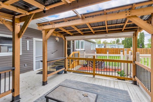 Exterior, Hot Tub