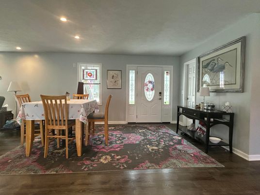 Dining room, Interior, Recessed Lighting
