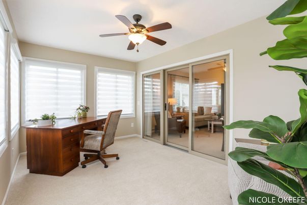 Home Office, Interior