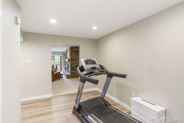 Fitness Equipment, Interior, Recessed Lighting, Wood Texture Flooring