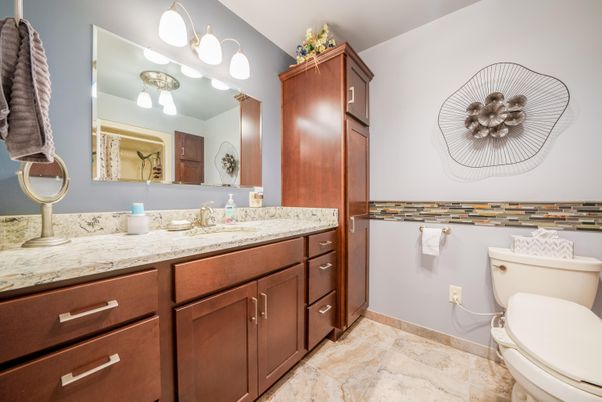 Bathroom, Dual Sink Vanities, Interior