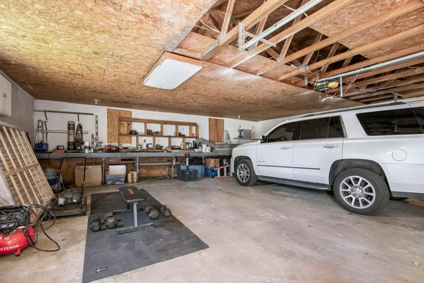 Garage, Interior