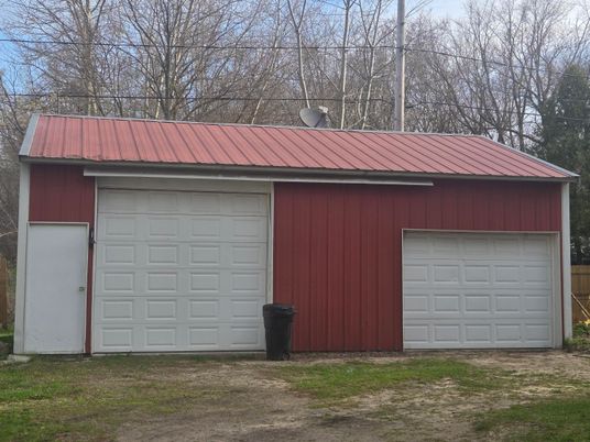 Detached Garage, Exterior