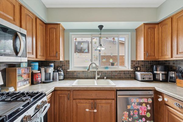 Interior, Kitchen, Pendant Lights, Stainless Steel Appliances