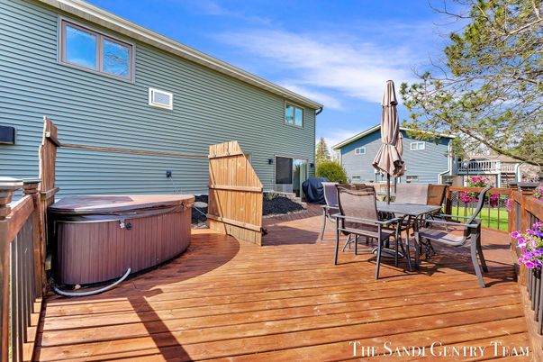 Exterior, Hot Tub