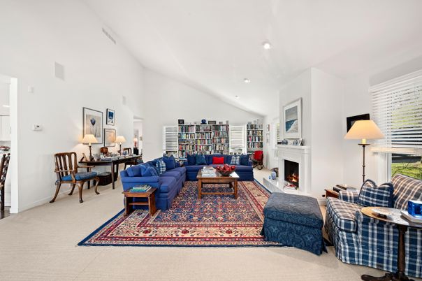 Fireplace, Interior, Living room, Recessed Lighting