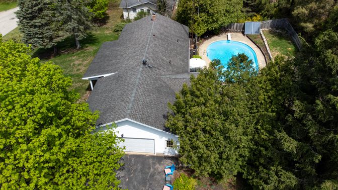 Exterior, Drone