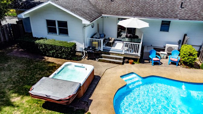 Exterior, Hot Tub, Pool