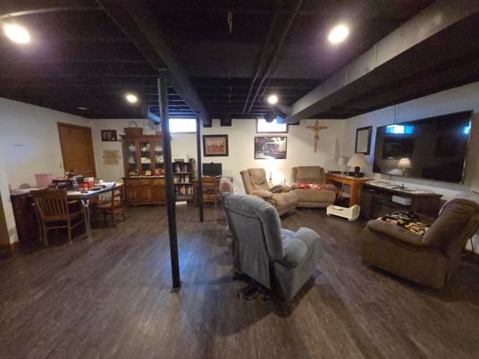 Dining room, Interior, Living room, Pendant Lights, Recessed Lighting, Wood Texture Flooring