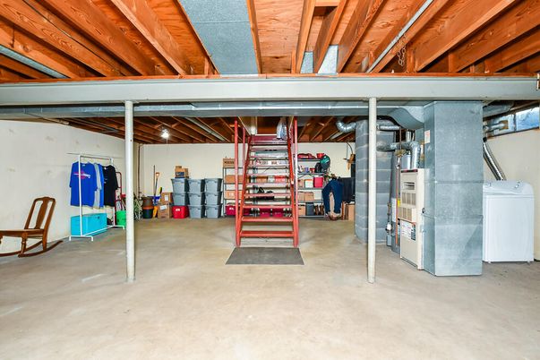 Interior, Washer, Wooden Beams, Wooden Ceilings