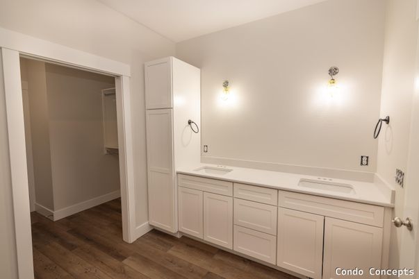 Bathroom, Dual Sink Vanities, Interior, Wood Texture Flooring