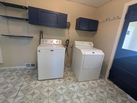Interior, Washer