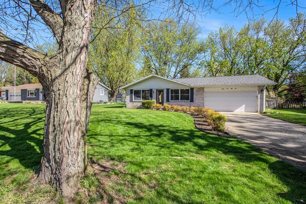 Attached, Exterior, Facade, Brick Facade, Ranch