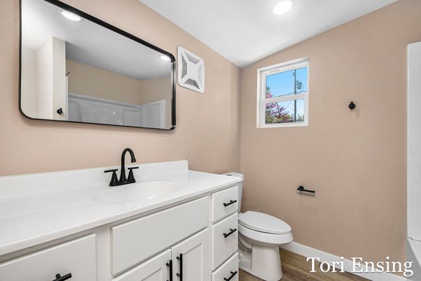 Bathroom, Interior, Recessed Lighting, Wood Texture Flooring