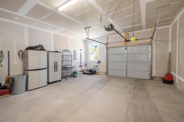 Fitness Equipment, Garage, Interior