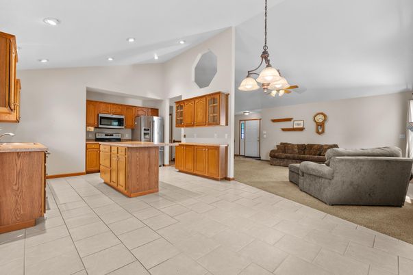 Interior, Kitchen, Living room, Pendant Lights, Recessed Lighting, Stainless Steel Appliances