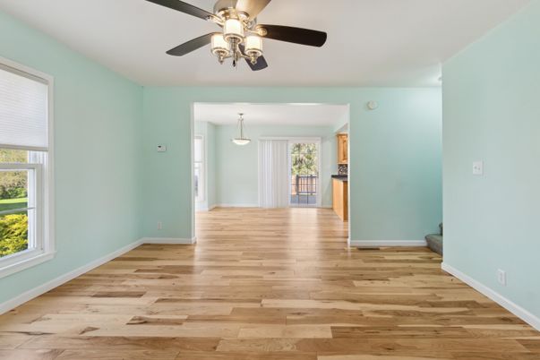 Empty room, Interior, Pendant Lights, Wood Texture Flooring