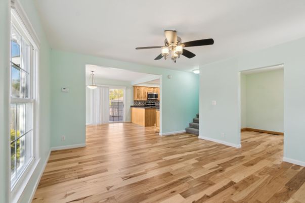 Empty room, Interior, Kitchen, Pendant Lights, Wood Texture Flooring