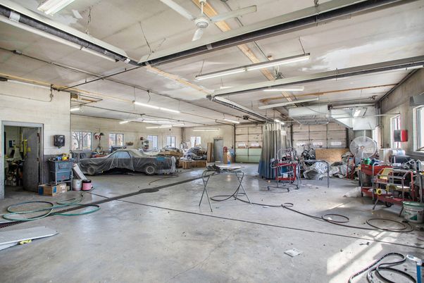 Garage, Interior