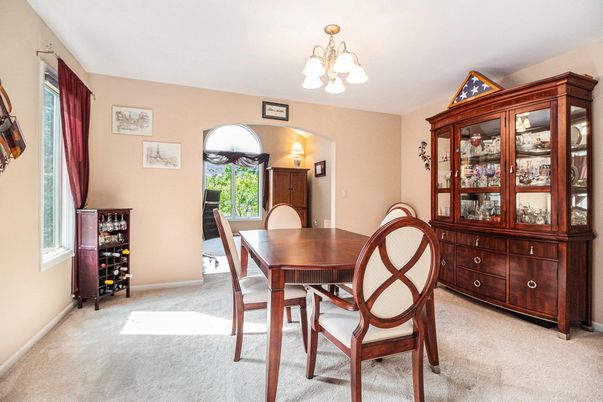 Chandelier, Dining room, Interior
