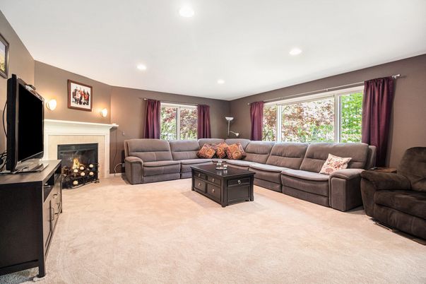 Fireplace, Interior, Living room, Recessed Lighting
