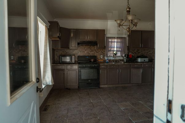 Chandelier, Interior, Kitchen