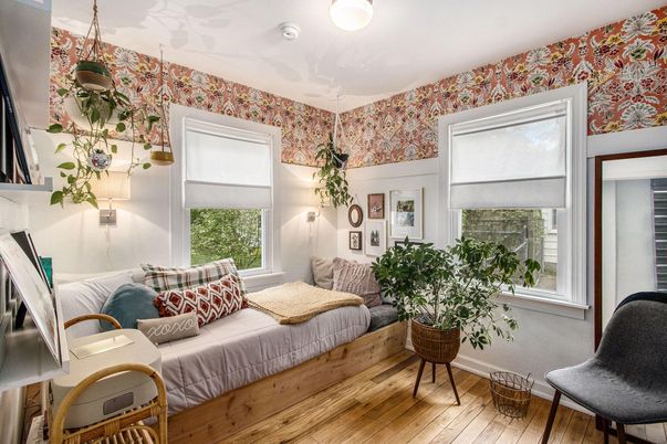 Bedroom, Interior, Pendant Lights, Wood Texture Flooring