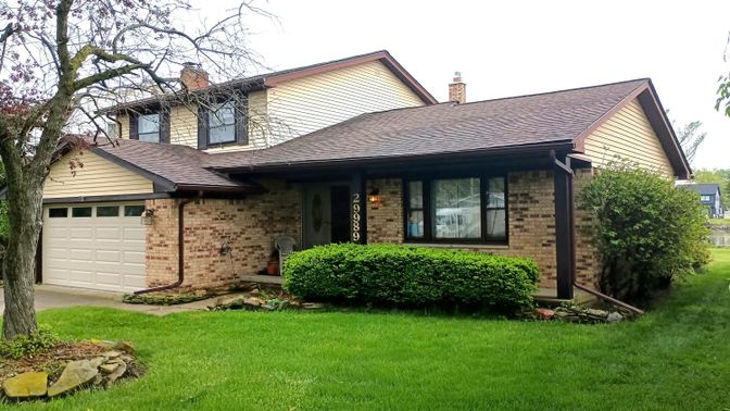 Attached, Exterior, Facade, Brick Facade, Split Level