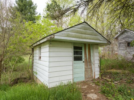 Detached Garage, Exterior