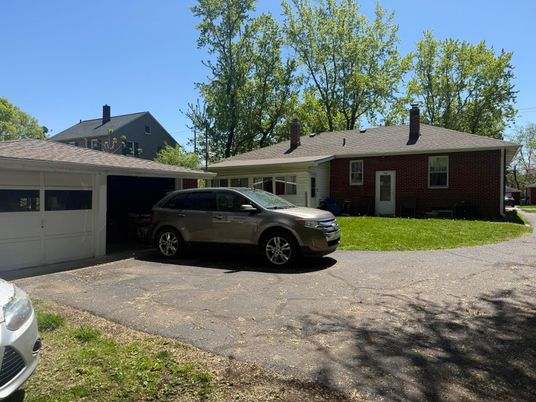 Attached, Exterior, Facade, Brick Facade, Ranch