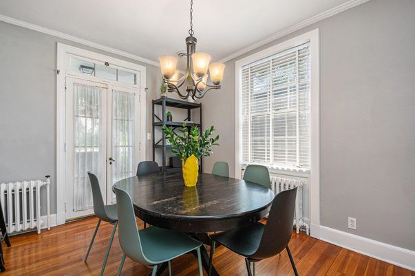 Chandelier, Dining room, Interior, Pendant Lights, Wood Texture Flooring