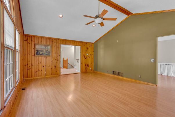 Empty room, Interior, Recessed Lighting, Wood Texture Flooring, Wooden Walls