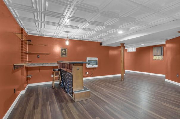 Interior, Pendant Lights, Recessed Lighting, Wood Texture Flooring