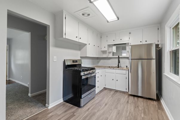 Interior, Kitchen, Stainless Steel Appliances, Wood Texture Flooring