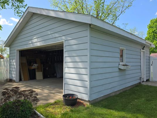 Detached Garage, Exterior