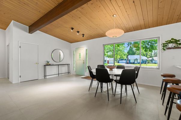 Dining room, Interior, Wooden Beams, Wooden Ceilings