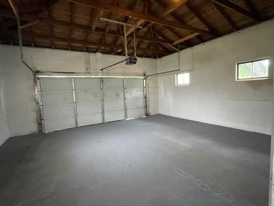 Garage, Interior, Wooden Beams, Wooden Ceilings