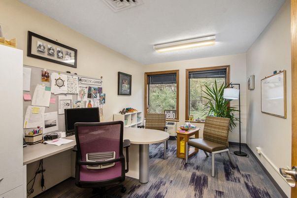 Home Office, Interior