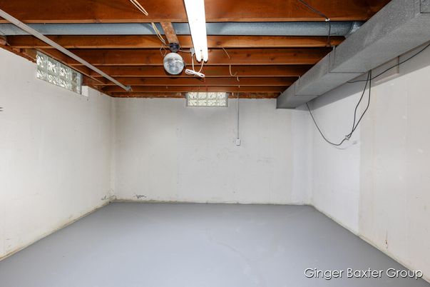 Empty room, Interior, Wooden Beams