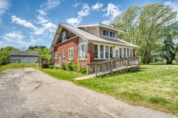 Backyard, Exterior, Facade, Brick Facade, American Foursquare