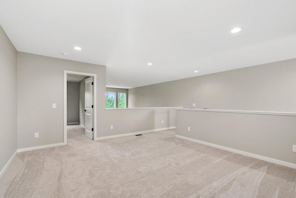 Empty room, Interior, Recessed Lighting
