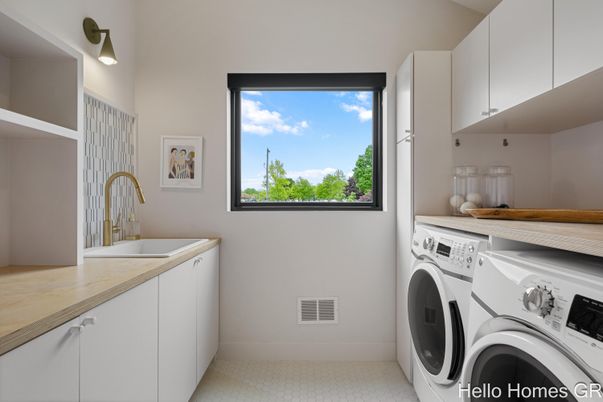 Interior, Washer
